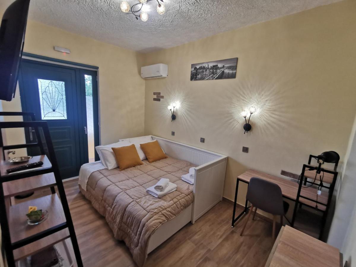 Serafi Cozy Rooms Archangelos  Exterior photo